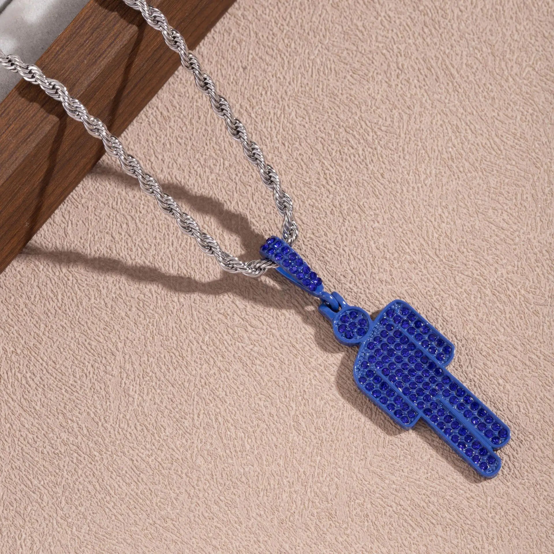 قلادات بيلي فاشن بتصميم رأس مائل، مصنوعة من الفولاذ المقاوم للصدأ ومرصعة بأحجار الراين، للرجال والنساء، بالجملة، إكسسوارات ومجوهرات هيب هوب