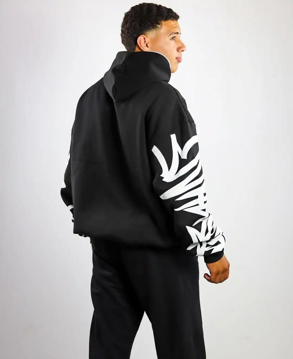 هودي عصري مطبوع عليه حروف جرافيتي وسحاب، بتصميم ريترو Y2K، رجالي، قوطي، هيب هوب، بانك، كاجوال، واسع، سويت شيرت هاراجوكو